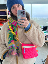 Load image into Gallery viewer, Pocket Flashy - Rose / corde jaune