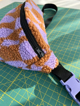 Load image into Gallery viewer, Banana - Sherpa lila/ocre