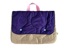 Load image into Gallery viewer, Housse ordinateur Puffy - Violet &amp; beige