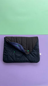 Housse ordinateur Puffy - Noir & bleu nuit