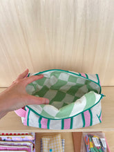 Load image into Gallery viewer, Trousse de toilette - Erquy