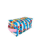 Load image into Gallery viewer, Trousse de toilette - Tulipes