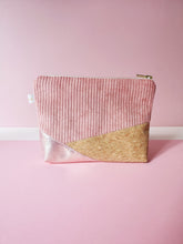 Load image into Gallery viewer, V clutch - pink velvet