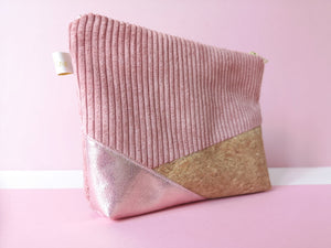 V clutch - pink velvet