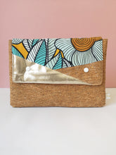 Load image into Gallery viewer, Tablet pouch - Flora