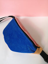 Charger l&#39;image dans la galerie, Banana - Bleu électrique &amp; rose