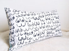Charger l&#39;image dans la galerie, Coussin nichons