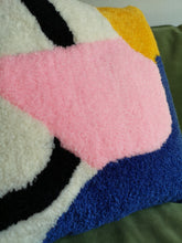 Charger l&#39;image dans la galerie, Coussin - Abstract