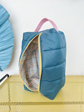 Load image into Gallery viewer, Toiletry bag - Playground